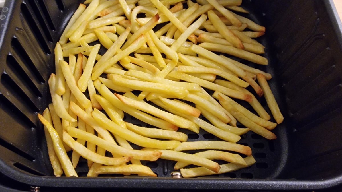 Perfect Air Fryer Frozen Chips Comfortably Cooking