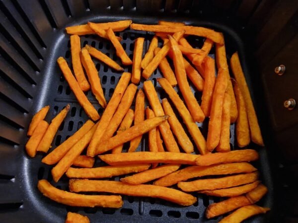 Preparing Froozen sweet potatoes in a hot air-fryer2