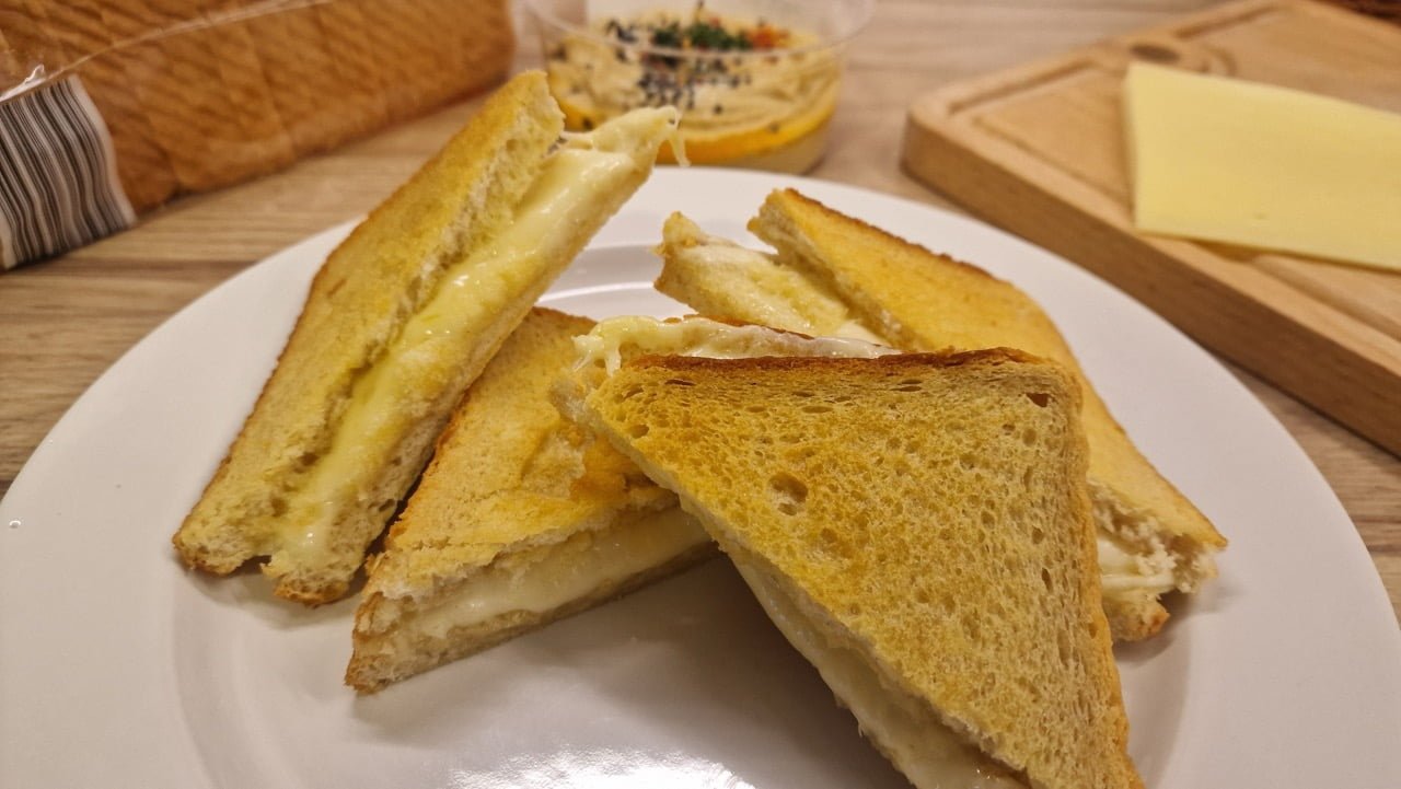 Air fryer grilled cheese